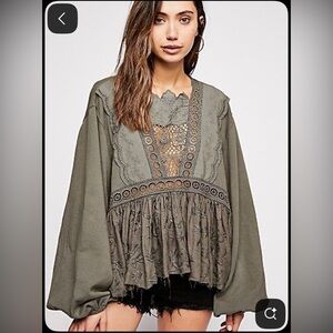 Free People gray embroidered crochet lace floral bohemian blouse top size small